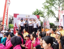 Jalan Sehat Polri Bersama TNI dan Masyarakat di Denpasar, 75 UMKM Ramaikan Lapangan Renon