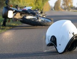 kecelakaan lalu lintas tragis, Pengendara Motor Tewas